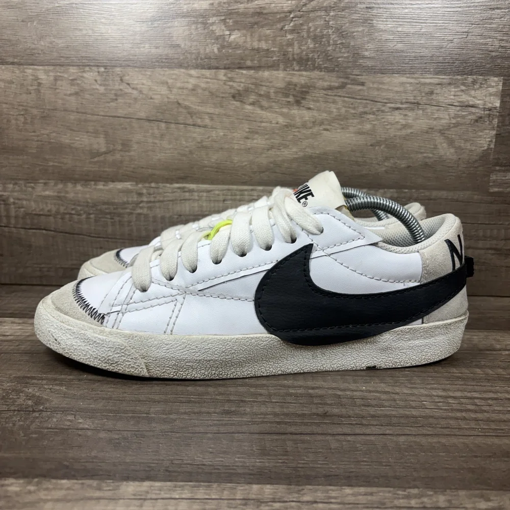Nike Blazer Low 77 Jumbo White Black Mens US Size 10 EUR 44 DN2158-101 Sneakers